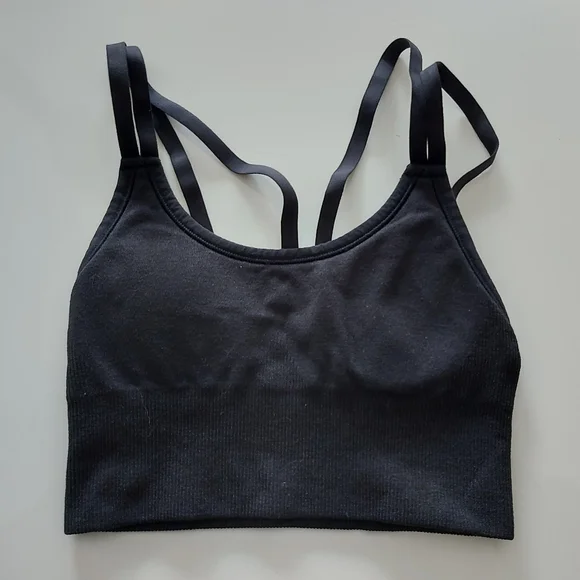 5/15$ Reebok sports bra/tank for child - Picture 1 of 7
